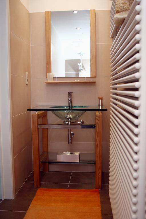 B&B Koornemoezen Zedelgem Bilik gambar